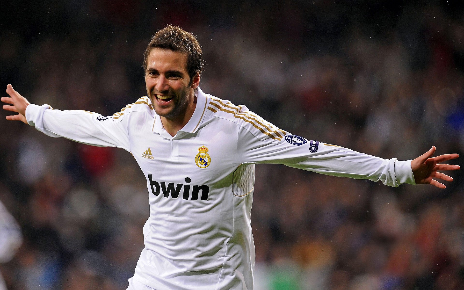 葡萄牙体育队长续约成功，2021葡萄牙队长